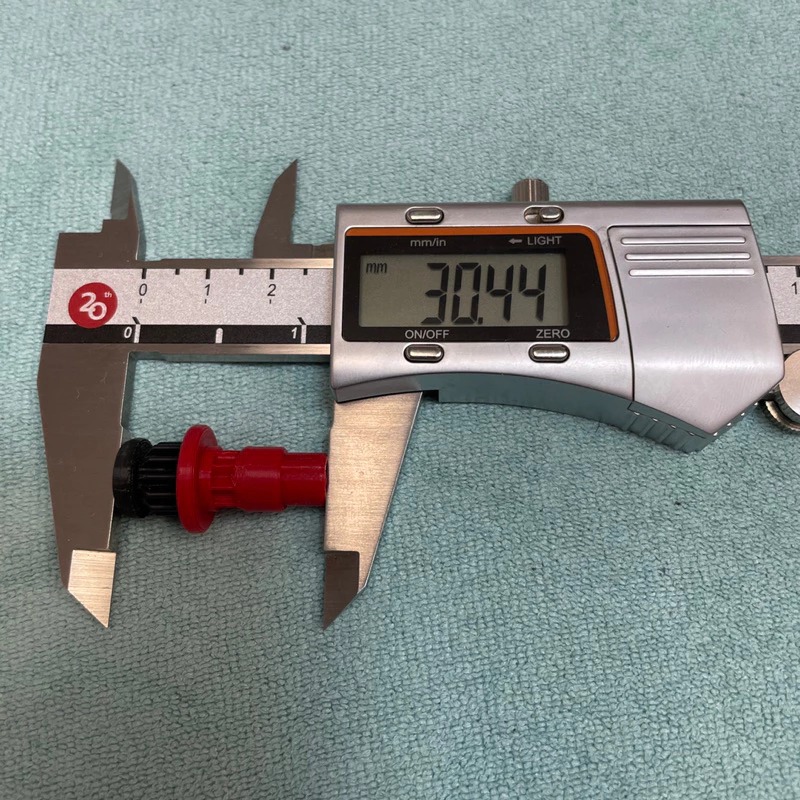 3D列印 紅黑軸 戰鬥陀螺X X世代 金屬 軸心 持久 左迴旋可用 吸收 MB軸 培林軸-細節圖3