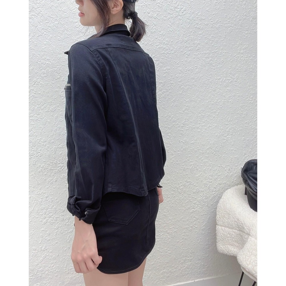 ♥️ AMY DRESS ♥️ 🎎韓國🎎 220037 正韓 襯領口帶拉鍊排釦外套+裙褲 一套-細節圖10