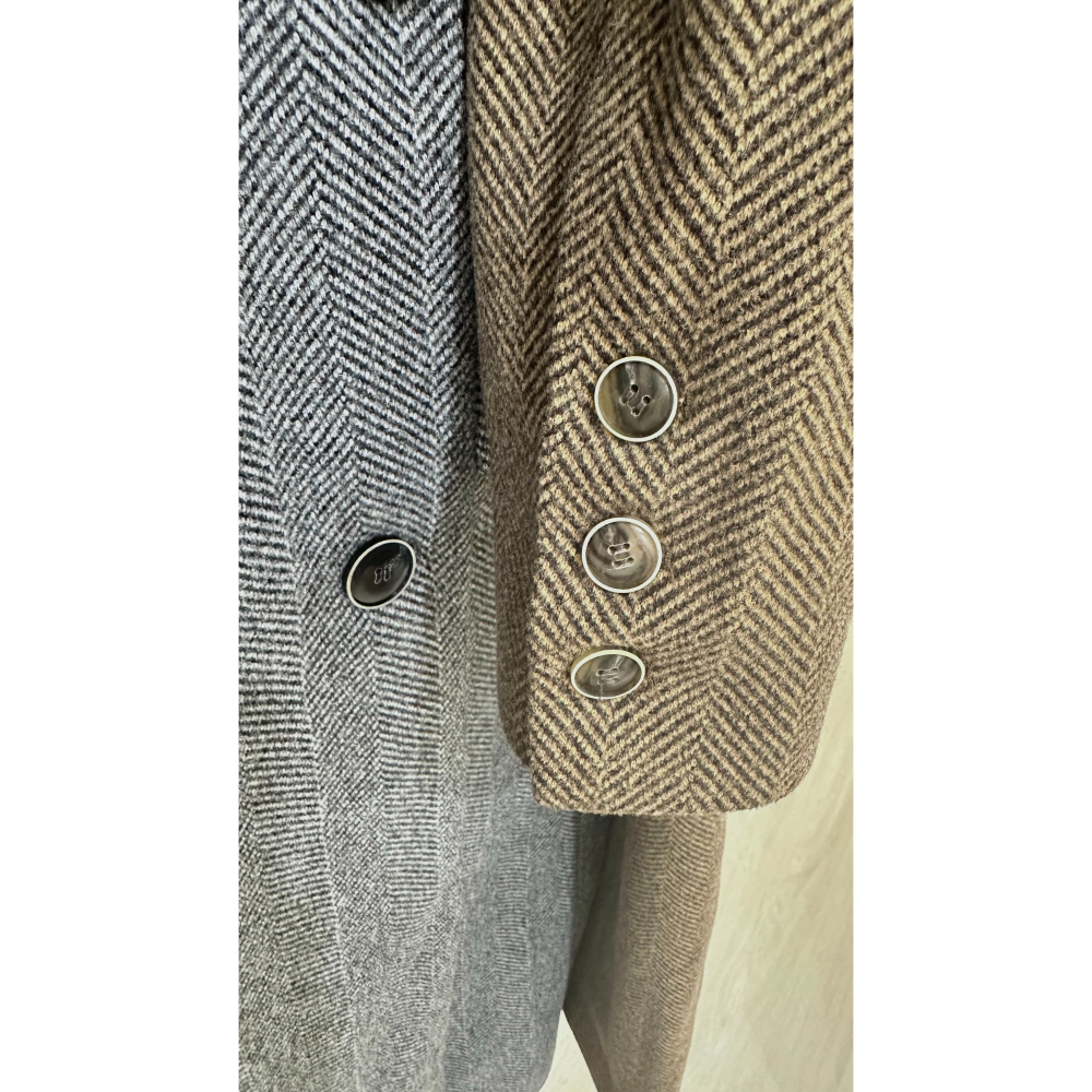 O013-時尚過膝長版大衣-咖色/灰色-細節圖5