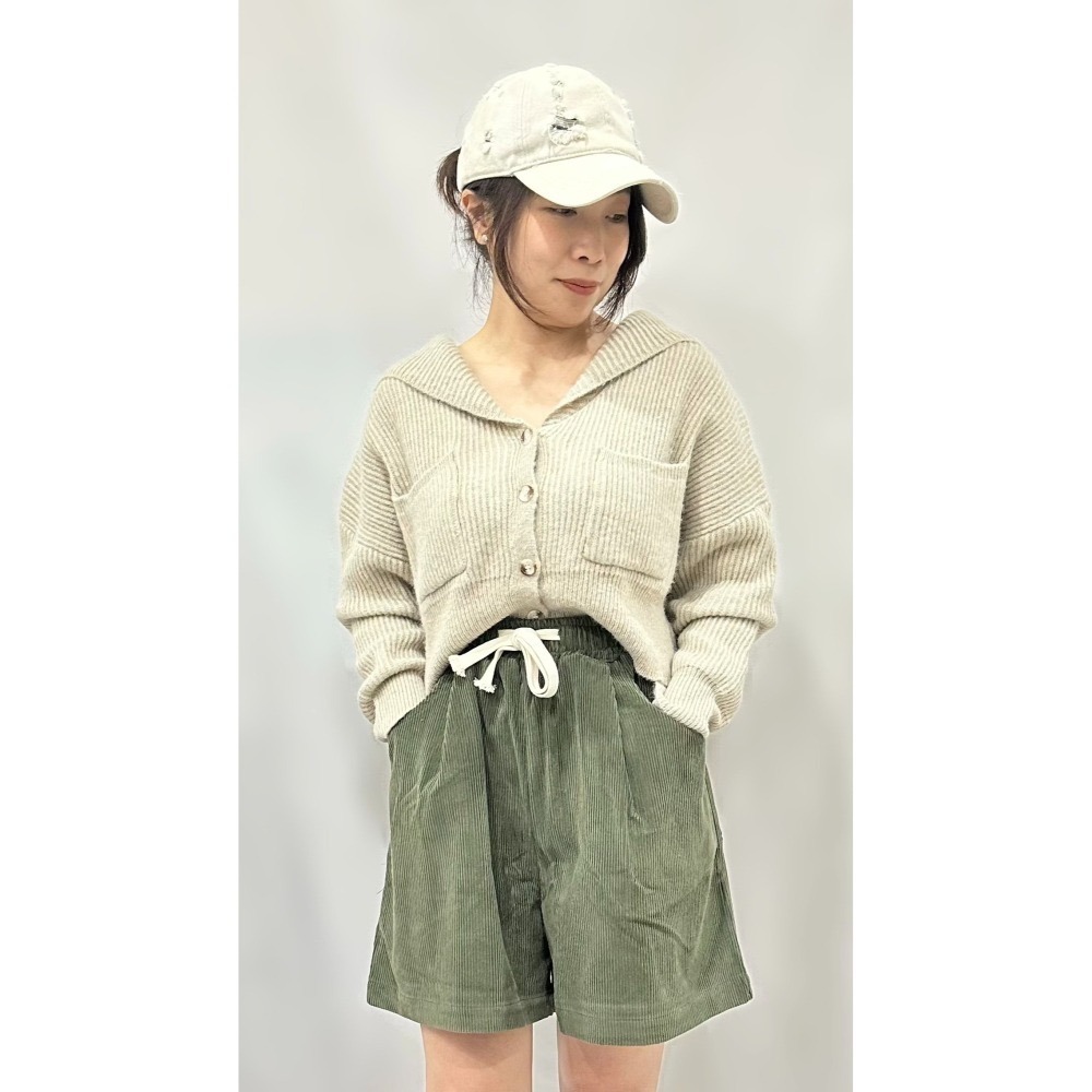 T026-連帽排扣Young毛衣-灰/米白-細節圖3