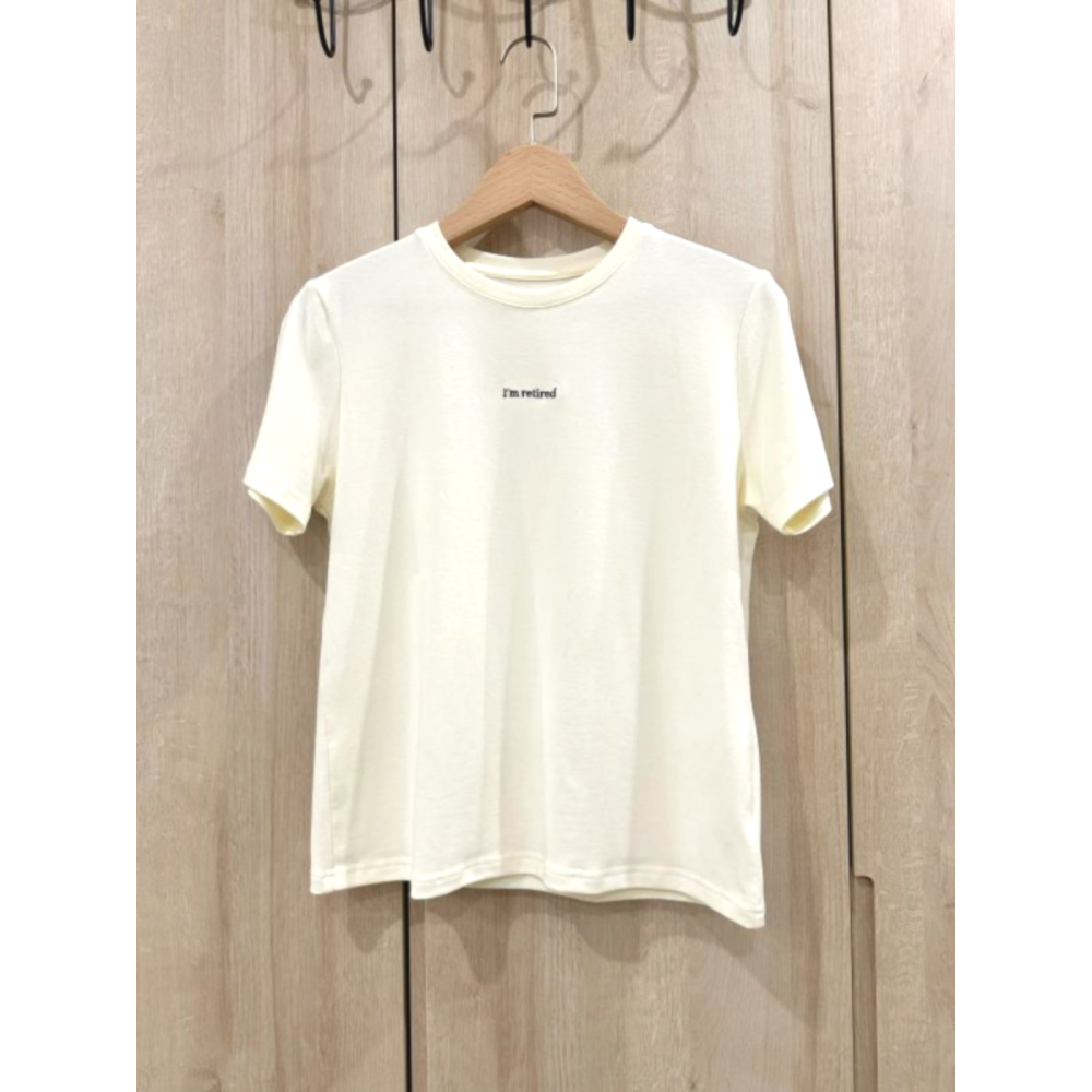 T011-簡約字母親膚T (現貨)-細節圖2