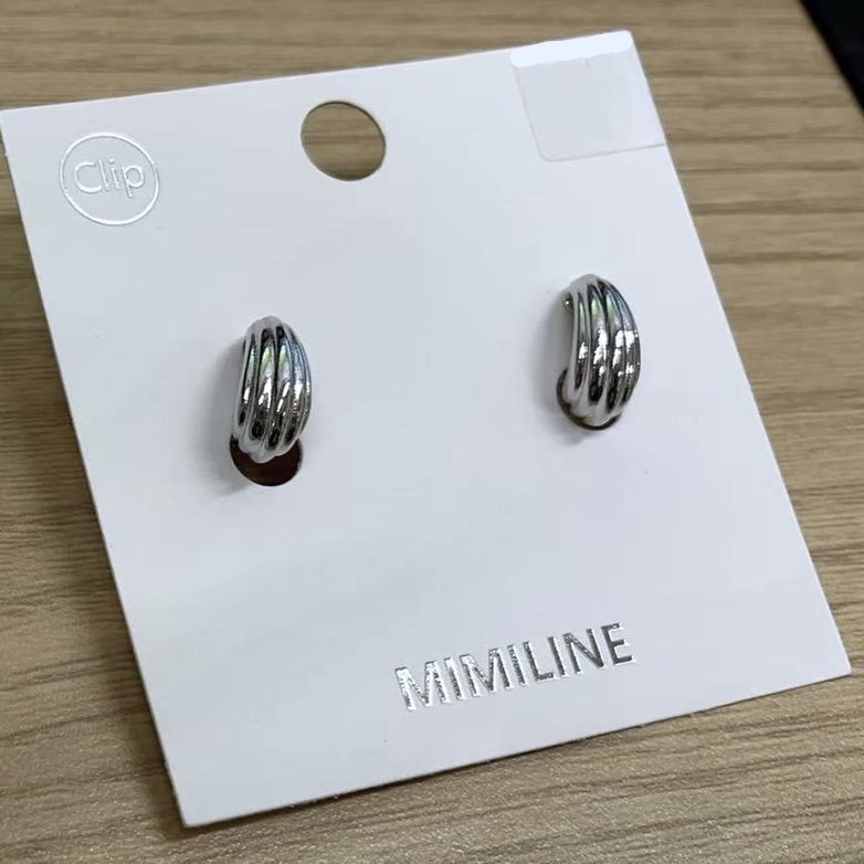 E009-銀弧夾式耳環-細節圖2