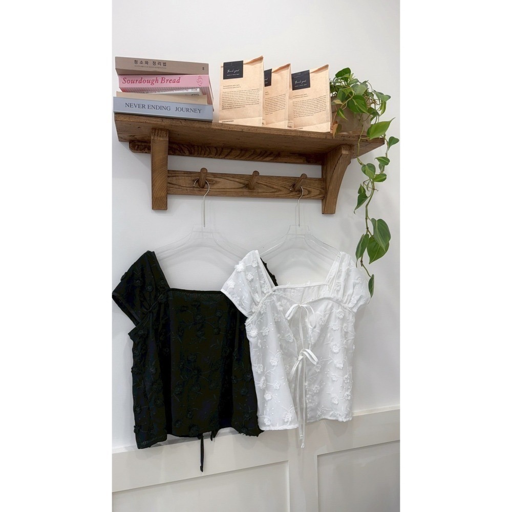 T044-花語蝶結綁帶上衣 (現貨)-細節圖3