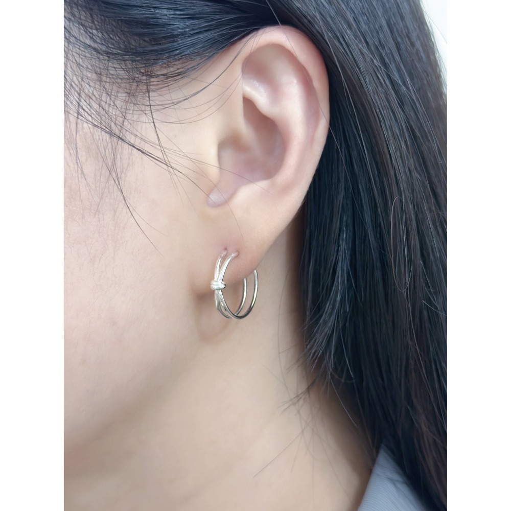 E017-S925銀結雙環耳環-細節圖2