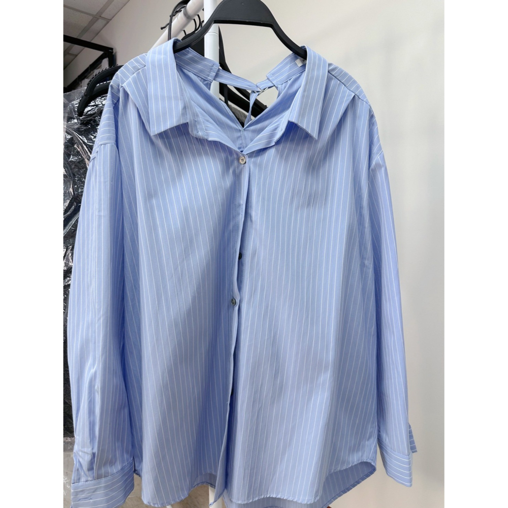 T072-藍白條紋後綁帶襯衫-細節圖5