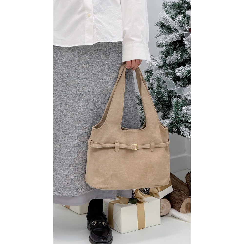 B002-韓國設計品牌ALICE MARTHA 麂皮感扣帶托特包(現貨+預購)-細節圖2