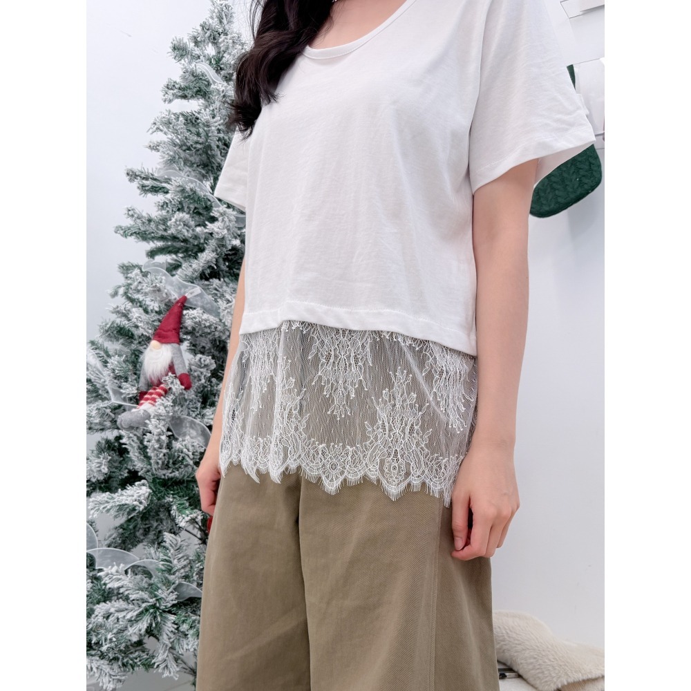 T082-層次必備・蕾絲滾邊親膚短T(現貨+預購)-細節圖3