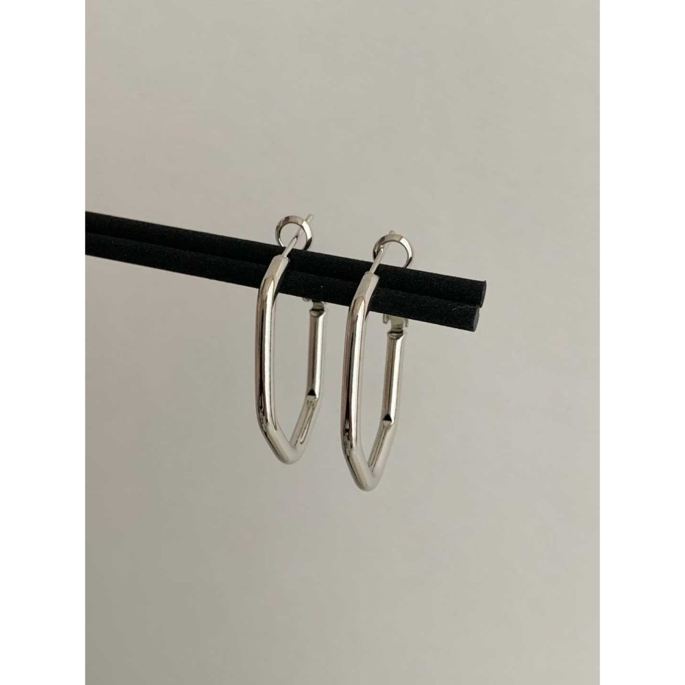 E028-俐落幾何銀框耳環 (現貨)-細節圖4