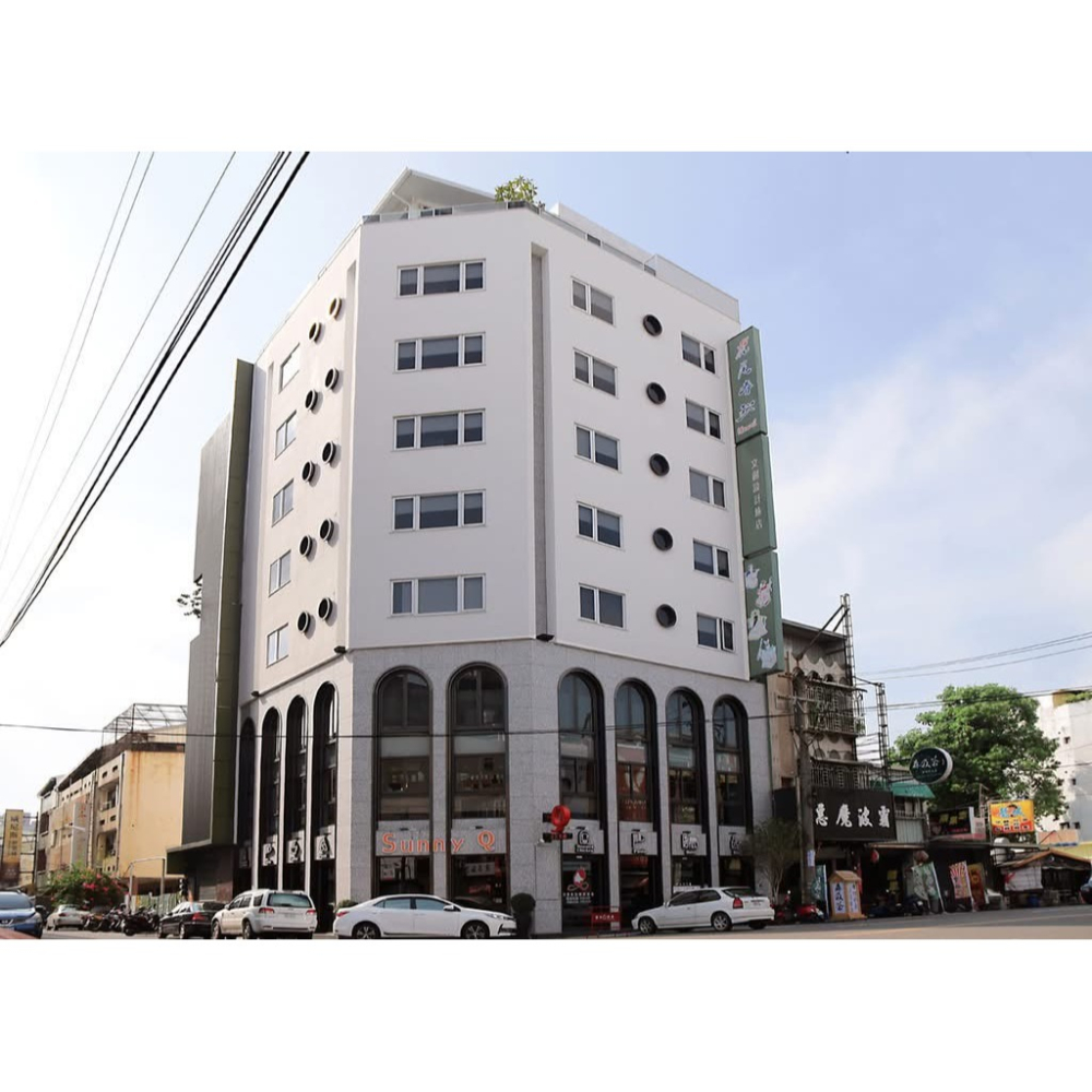 可雅【雲林虎尾春秋文創設計旅店雙人平日一泊一食】(身上無庫存，購買前請加官賴:@iop99000詢問)-細節圖2