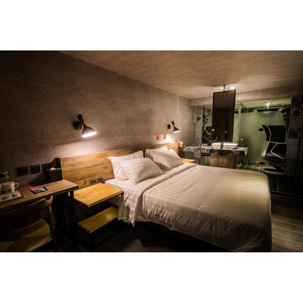 可雅【雲林虎尾春秋文創設計旅店雙人平日一泊一食】(身上無庫存，購買前請加官賴:@iop99000詢問)-細節圖3