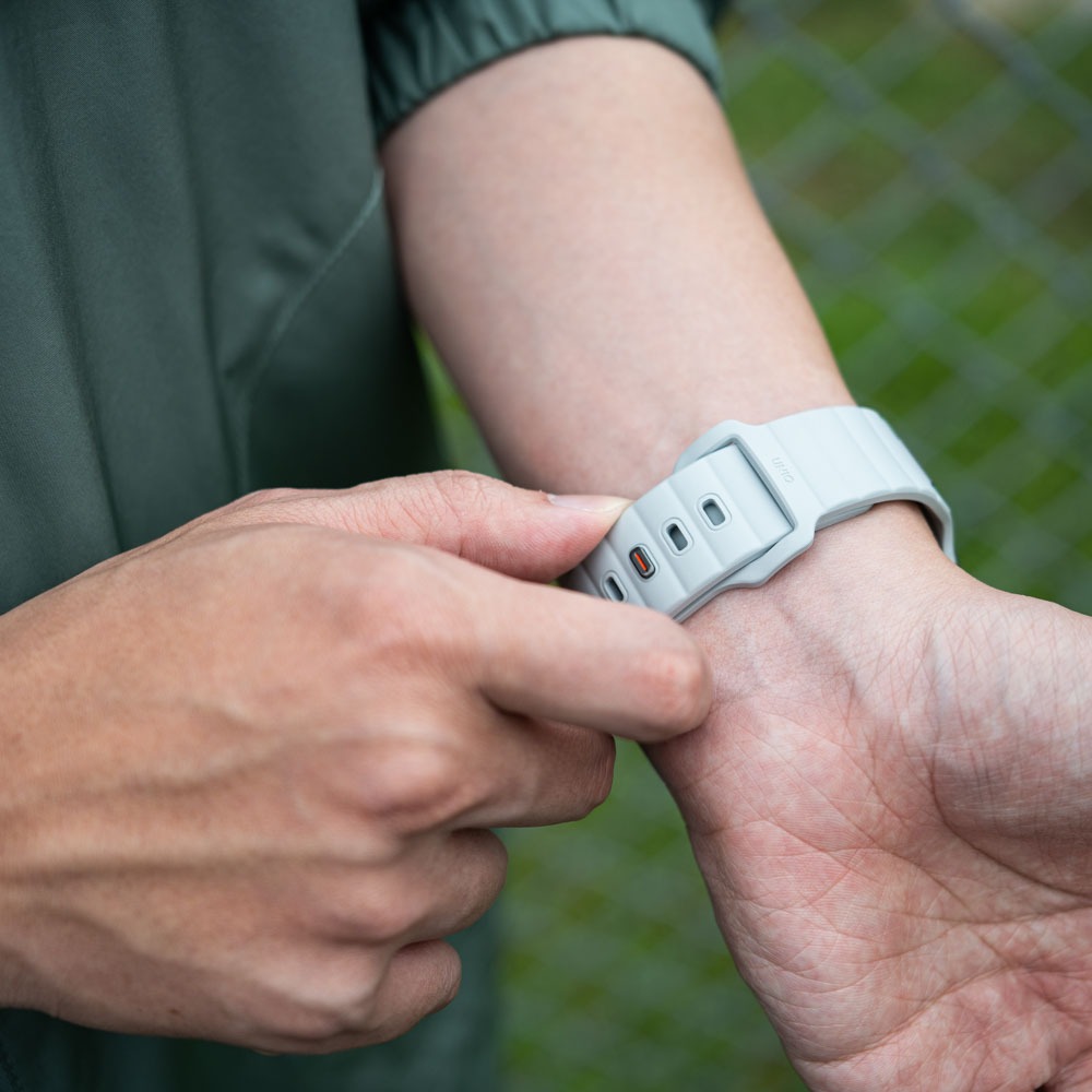 UNIQ Apple Watch Stride 防水FKM氟橡膠不鏽鋼錶帶/多色選-細節圖3