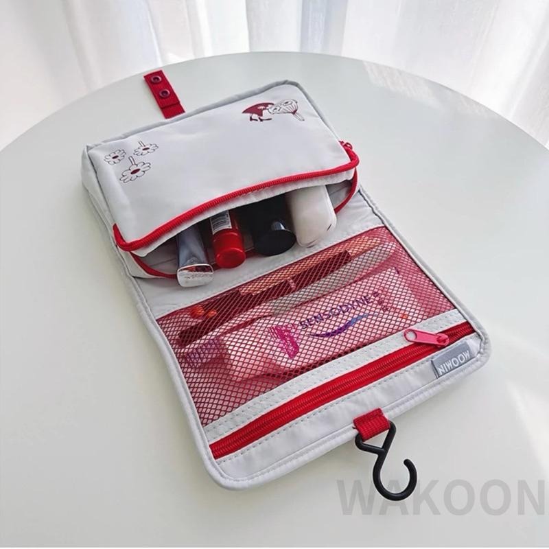 台灣現貨 嚕嚕米 MOOMIN可懸掛旅行收納包 洗漱 掛袋 卡通化妝包 收納袋 嚕嚕米收納袋 盥洗包 旅行收納包 旅行-細節圖7