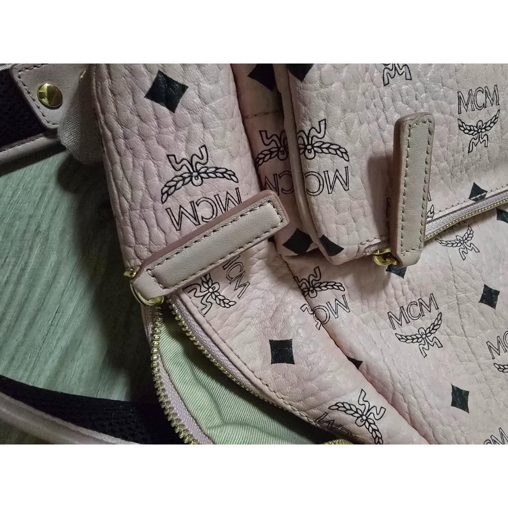 【二手/精品】MCM粉色後背包(可拆小包鏈背)-細節圖4