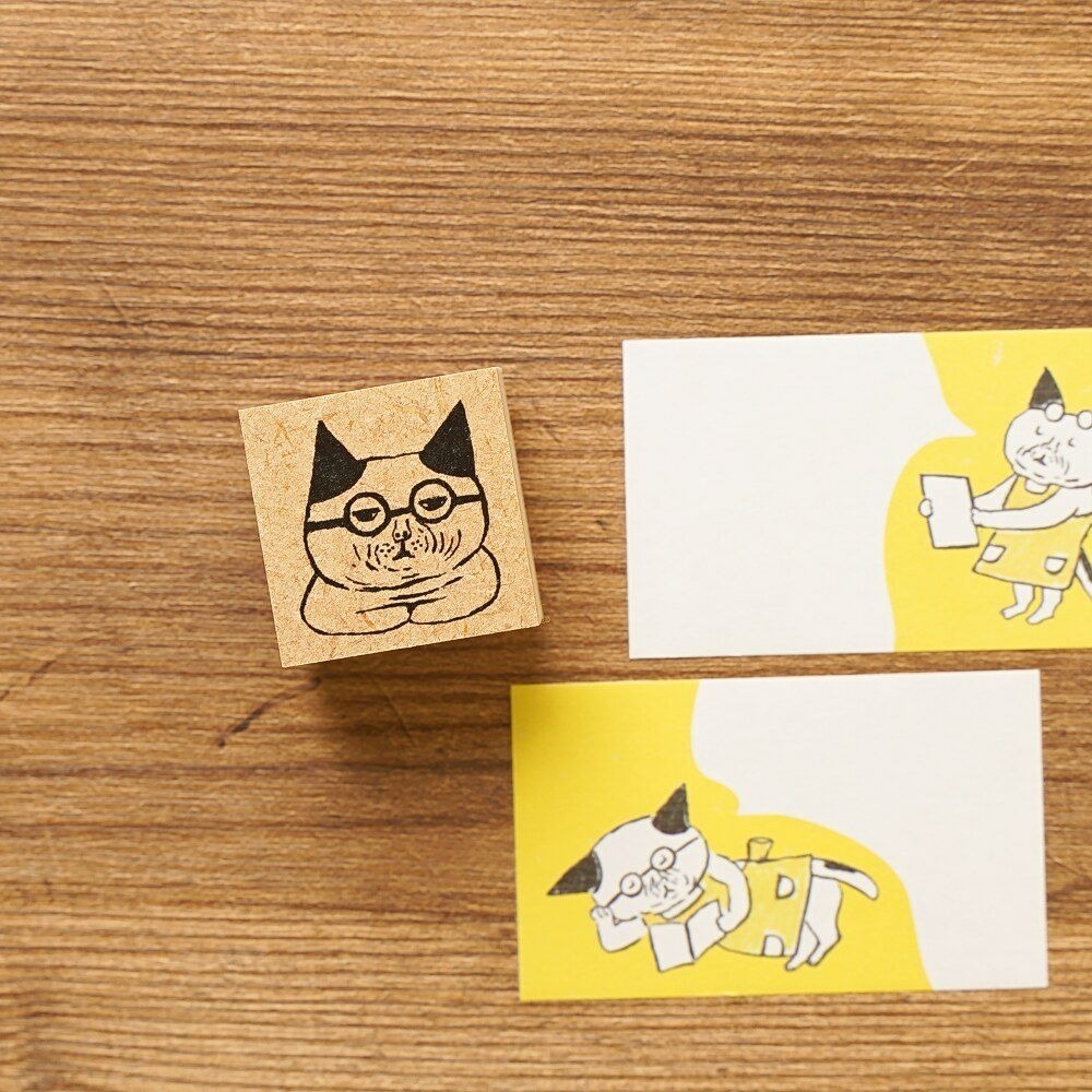 【 厭世文具 】日本 手紙社- 日本柴田啟子 聽故事的 戴眼鏡的貓 印章-細節圖3