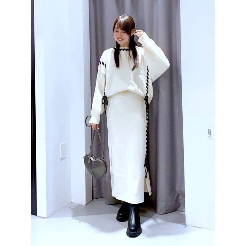 【現貨】孤品 實拍 好品相！日系選品💕LK日單 設計感顯瘦撞色寬鬆短版上衣+高腰側開衩針織中長裙-細節圖2