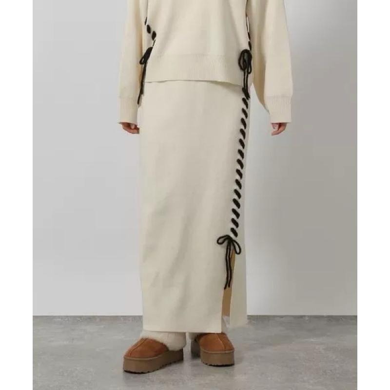 【現貨】孤品 實拍 好品相！日系選品💕LK日單 設計感顯瘦撞色寬鬆短版上衣+高腰側開衩針織中長裙-細節圖4