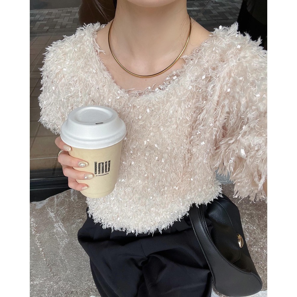 【現貨】 孤品 日系選品💕Hin日單 春夏新款!超美日系光澤感羽毛紗圓領短袖上衣-細節圖2