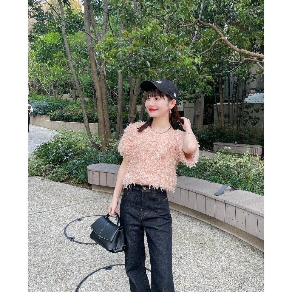 【現貨】 孤品 日系選品💕Hin日單 春夏新款!超美日系光澤感羽毛紗圓領短袖上衣-細節圖8