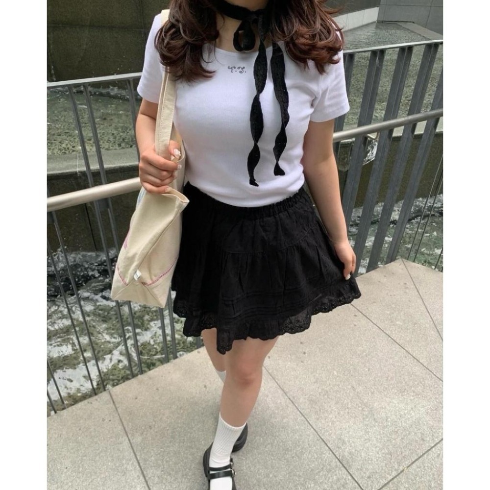 【現貨】自留 實拍📷日系選品💕tina日單 舒適好搭必入款! 圓領顯瘦羅紋胸前字母T恤 上衣-細節圖6