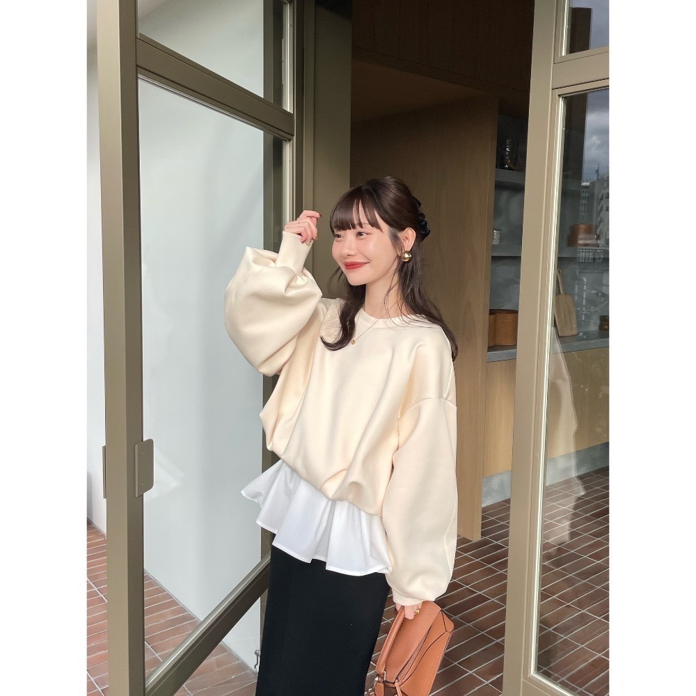 【橘棕色現貨+預購】日系選品💕hin日單 立體花苞落肩寬鬆百搭短版長袖上衣 衛衣 大學T-規格圖11