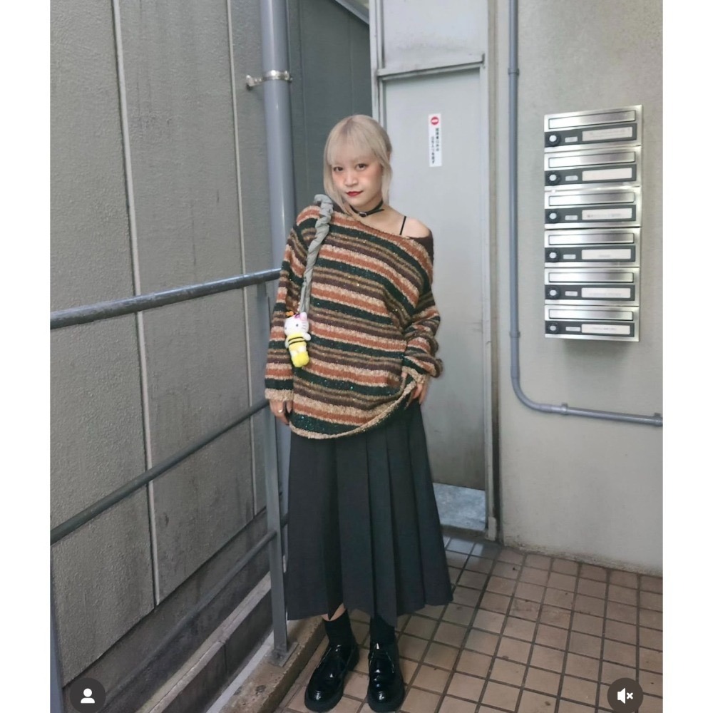 【現貨】日系選品💕KBF日單 金絲感微閃條紋編織寬鬆慵懶長版針織毛衣 上衣 長袖上衣-細節圖7