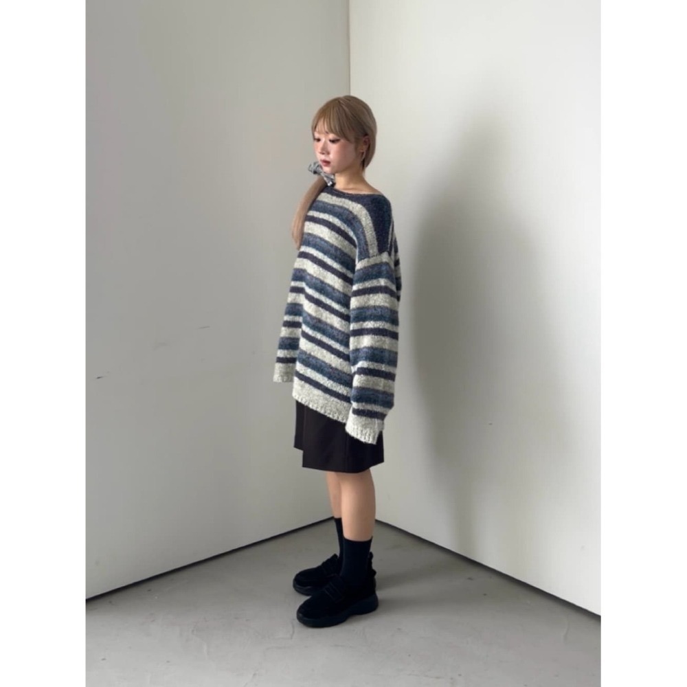 【現貨】日系選品💕KBF日單 金絲感微閃條紋編織寬鬆慵懶長版針織毛衣 上衣 長袖上衣-細節圖10