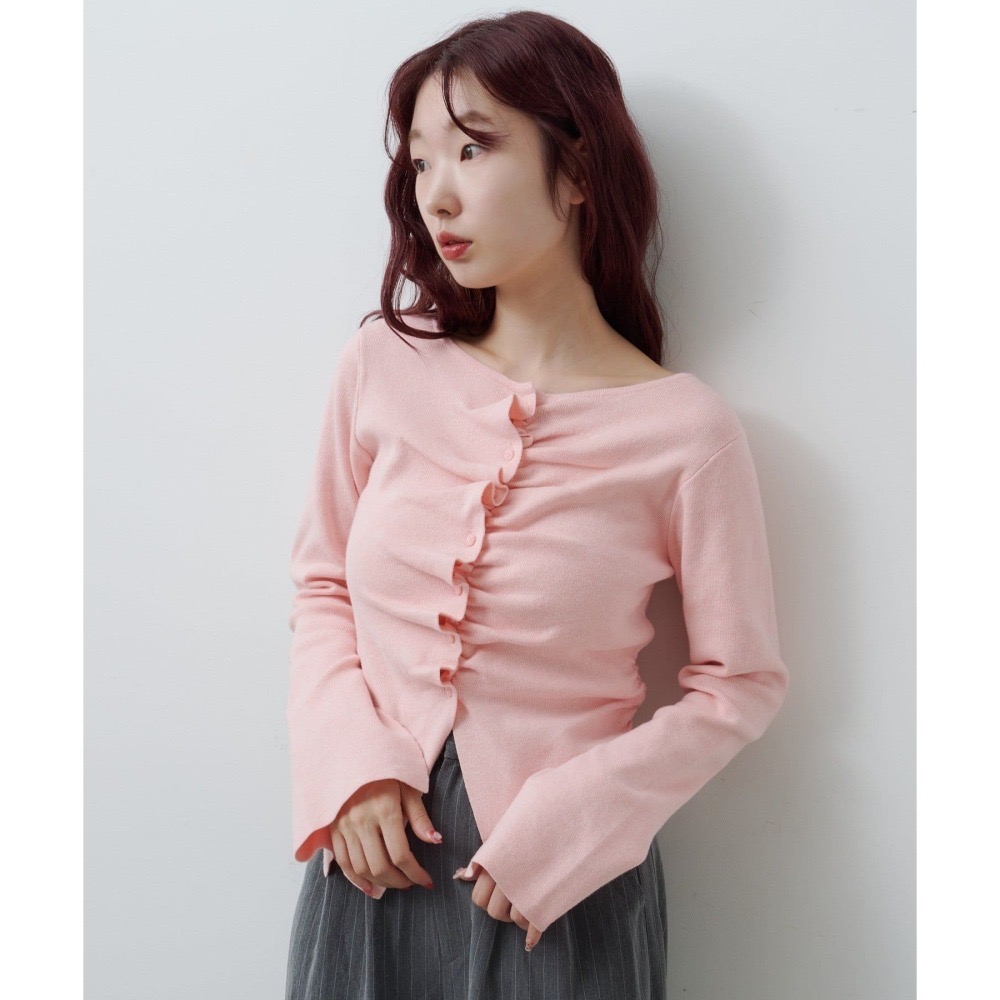 【米白、藍、灰現貨+預購】實拍📷日系選品💕kas日單 人氣皺褶造型喇叭長袖 袖口開叉 設計感顯瘦百搭長袖上衣 T恤-細節圖10