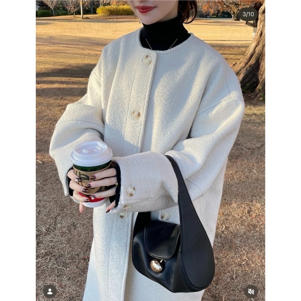 【米白、卡其現貨+預購】日系選品💕hin日單 新品大衣! 經典寬鬆毛絨感圓領口袋長版大衣外套-細節圖6