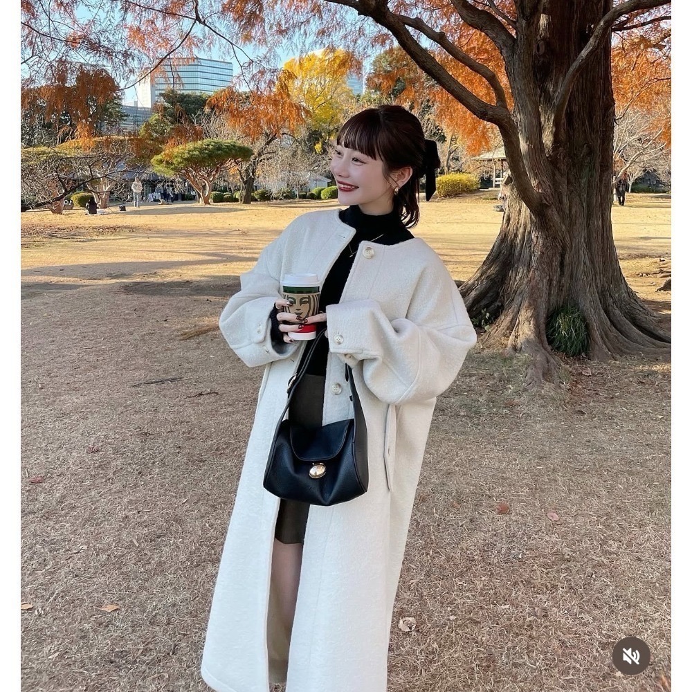 【米白、卡其現貨+預購】日系選品💕hin日單 新品大衣! 經典寬鬆毛絨感圓領口袋長版大衣外套-規格圖11