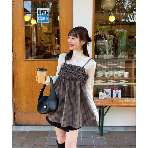 【格子、黑現貨】日系選品💕實拍實穿📷hin日單 秋冬新款 唯美立體褶皺質感綁帶疊穿吊帶背心 日系疊穿-細節圖6