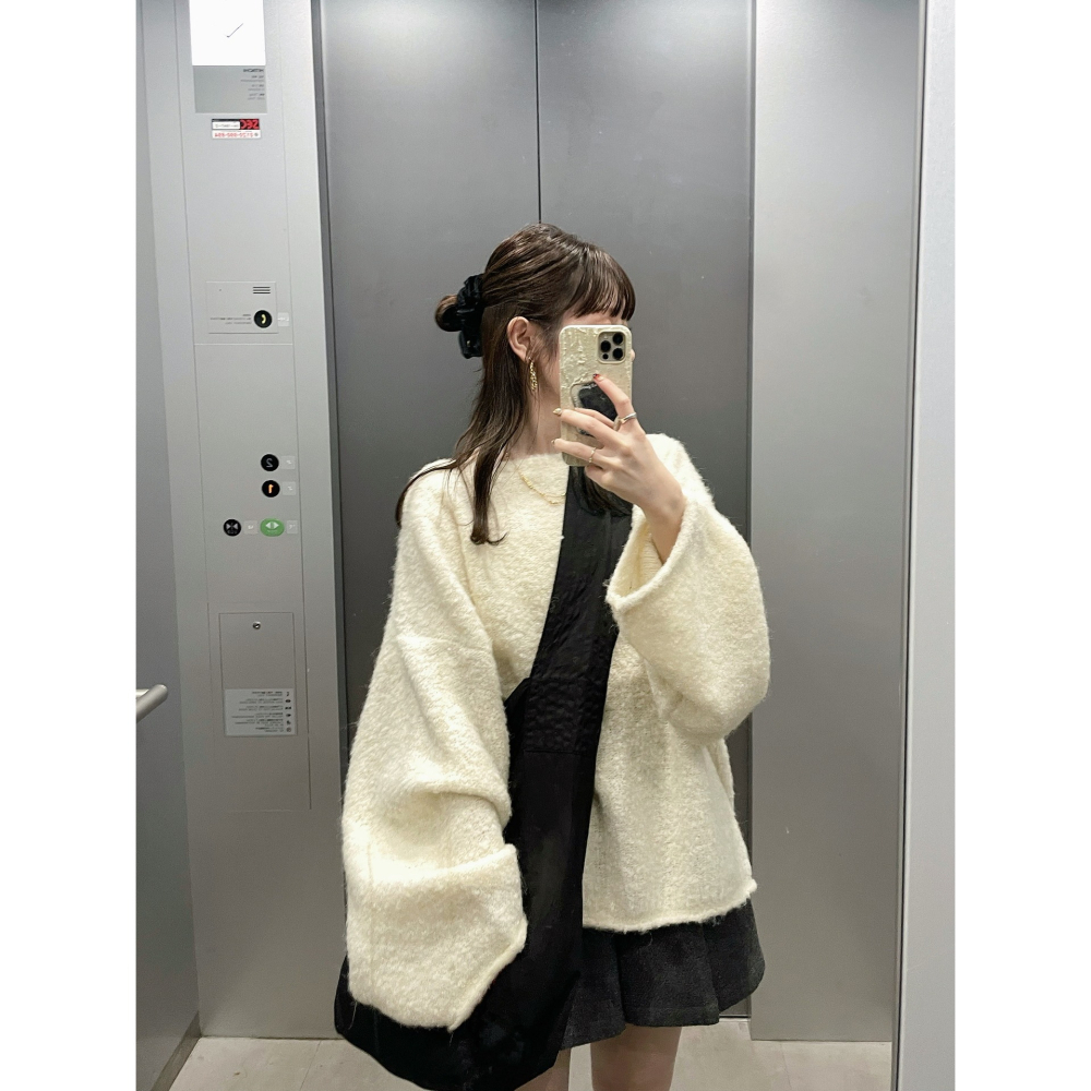 【預購】日系選品💕Hin日單  日系純色圓領混色慵懶寬鬆落肩針織毛衣 上衣-細節圖9