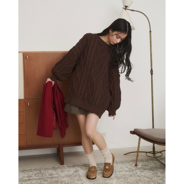 【預購】日系選品💕moi日單 日系甜美可愛露背麻花寬鬆圓領中長版毛衣-細節圖4