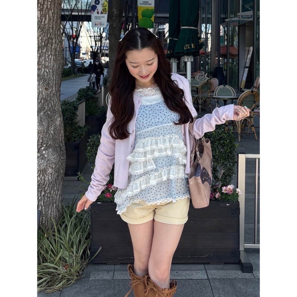 【現貨】日系選品💕tina日單  春季絕美碎花波點花邊蛋糕層 輕盈 疊穿 吊帶罩衫 背心-細節圖2