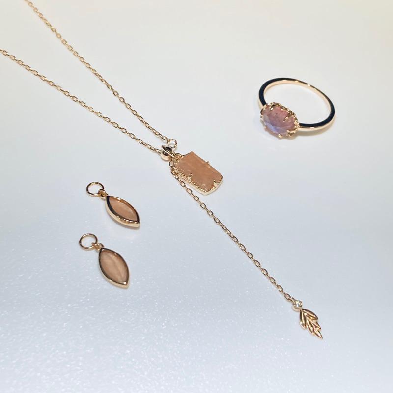 CEDONY | 天然橙月光石雙面雕花吊墜 一款多種戴法 日本專櫃同款 | 項鍊 吊墜 戒指 耳墜 橙月光石 草莓晶-細節圖3