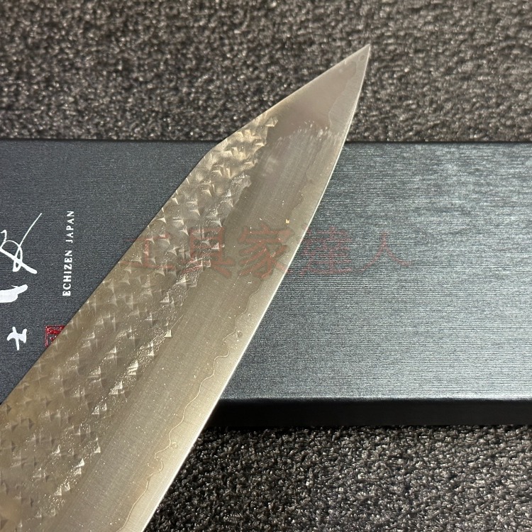 「工具家達人」 日本製 🇯🇵 越前 黒崎優 270mm 劍型牛刀 R2 粉末鋼 料理刀 主廚刀 筋引刀 菜刀 SG2-細節圖3