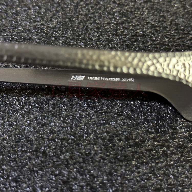 「工具家達人」 燕三條 EBM 日本製 鎚目 燒肉夾 不鏽鋼18-0 烤肉夾 輕便夾 料理夾 菜夾 多功能夾-細節圖4