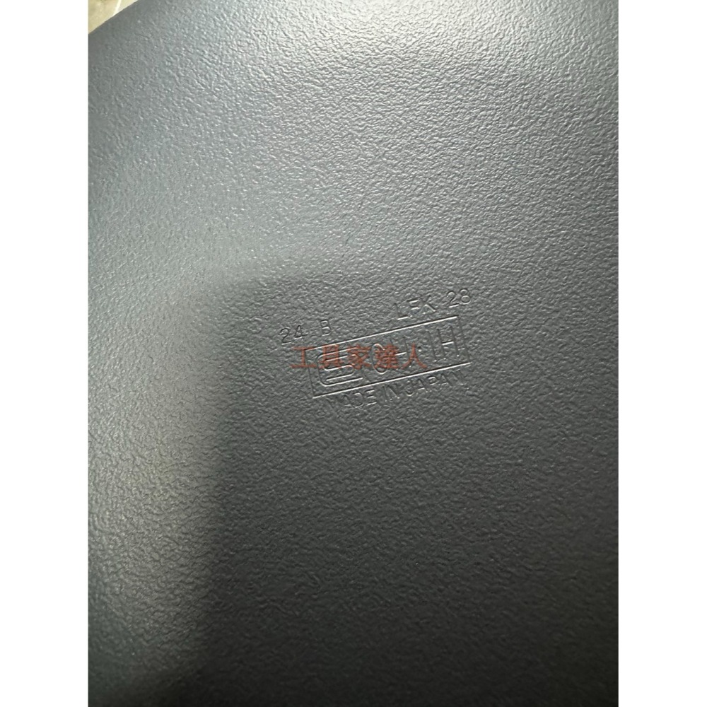 「工具家達人」 TAKUMI匠 24-30cm 炒鍋 岩紋鐵鍋 鐵鍋 匠鐵鍋 匠炒鍋 單柄鍋 岩紋鍋 炒鍋 MGIT24-細節圖9