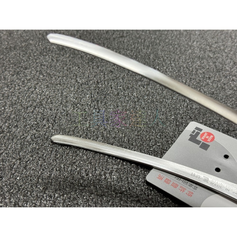 「工具家達人」 田辺金屬 日本製 鎚目 可站立燒肉夾 不鏽鋼 夾子 烤肉夾 輕便夾 料理夾 菜夾 多功能夾-細節圖8