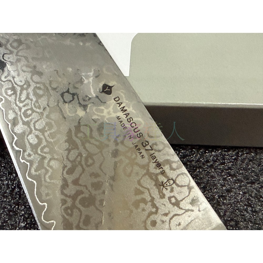「工具家達人」 日本柳宗理 日製大馬士革主廚刀 三德刀 菜刀 VG-10 大馬士革廚刀 SORI YANAGI-細節圖3