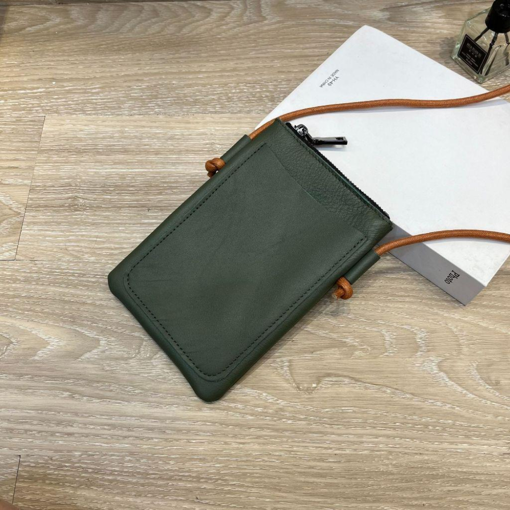 MOLISS｜AirPods 小歐洲手機包 真皮手機包 斜背包 肩背包 側背包 耳機包 相機包 小廢包 小包 男包 女包-細節圖5