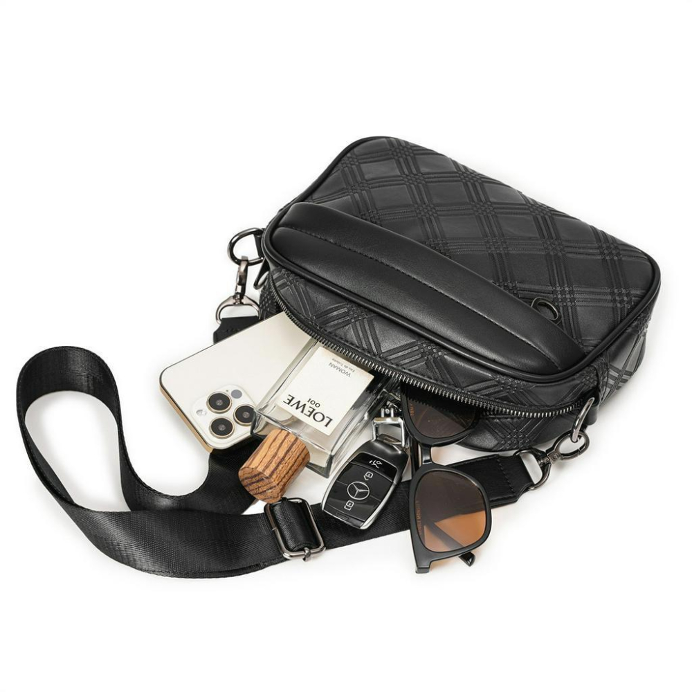 MOLISS｜質感小方包 男生包包 側背小包 斜背包 側背包 肩背包 相機包 隨身包 防潑水 男包 小包 皮革 包包 男-細節圖9