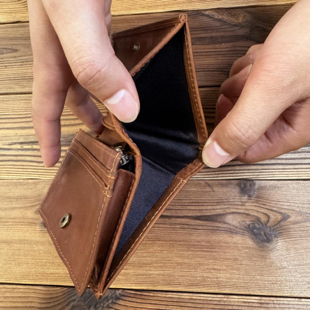 MOLISS｜科斯塔真皮零錢包 迷你皮夾 簡約錢包  輕便短夾 瘋馬皮 名片包 禮物 錢包 皮夾 卡夾 卡包 男生 男-細節圖9