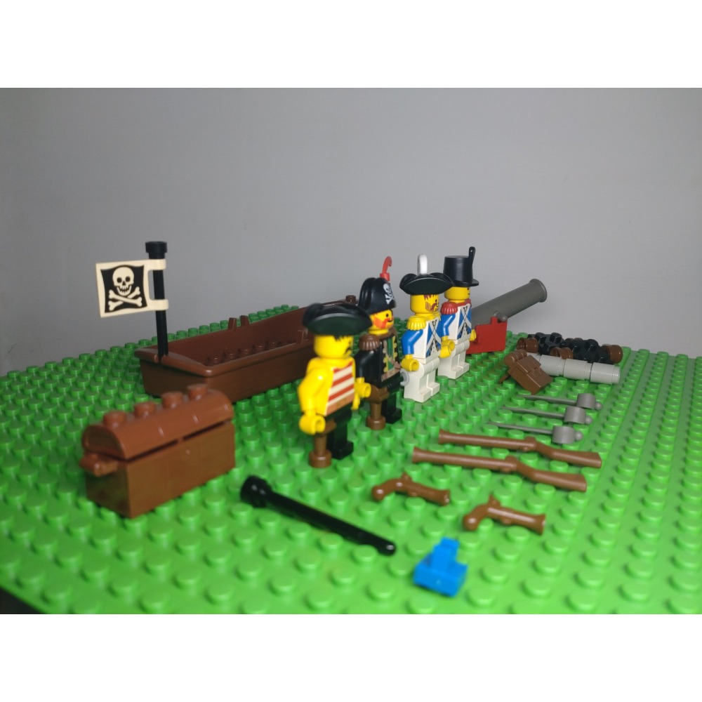 樂高 二手海盜與官兵-細節圖3