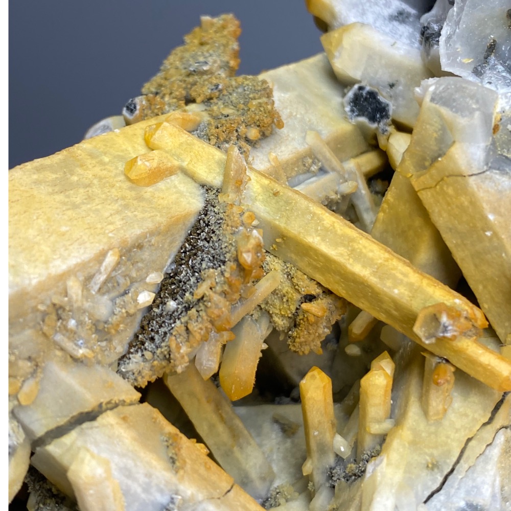 內蒙水晶二次結晶方解共生錆色磁黃鐵原礦、芒果晶簇-（大）居家、辦公室微景觀、淨化擺件-細節圖9