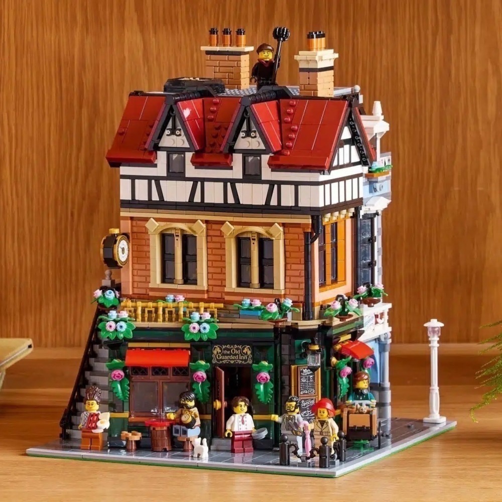 【椅比呀呀|1月到貨】LEGO 樂高 10350 街景系列 都鐸式街角 Tudor Corner-細節圖3