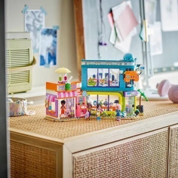 【椅比呀呀|高屏2650】LEGO 樂高 42674 漫畫與電玩店 Comic Book and Game Store-細節圖3