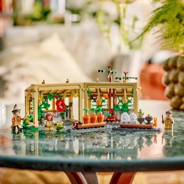 【椅比呀呀|高屏1300】LEGO 樂高 76445 哈利波特 霍格華茲城堡：藥草學課 Herbology Class-細節圖3