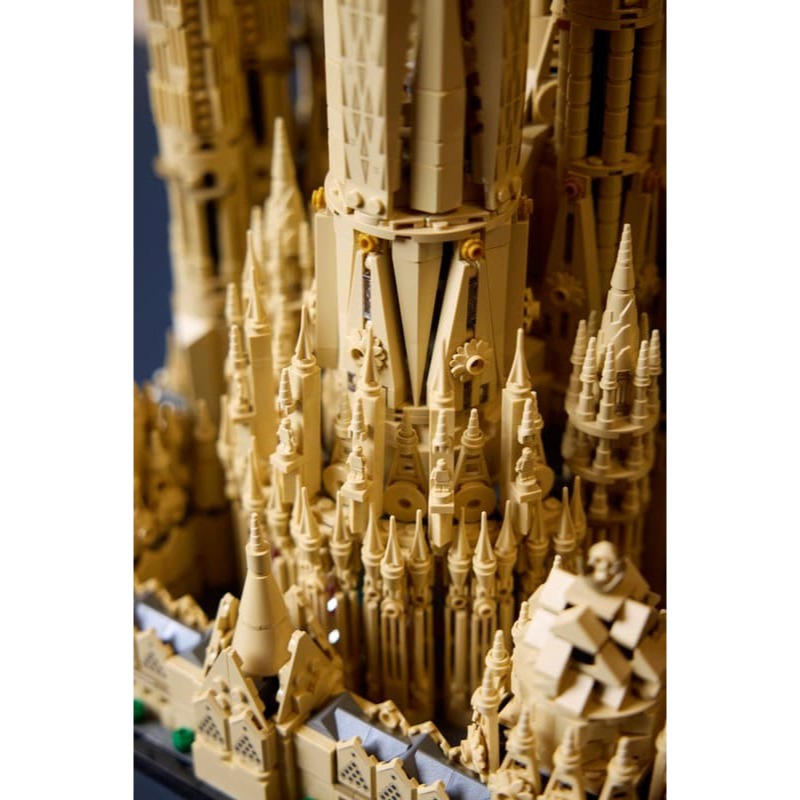 【椅比呀呀|高屏21500】LEGO 樂高 21065 建築系列 聖家堂 Sagrada Família-細節圖5