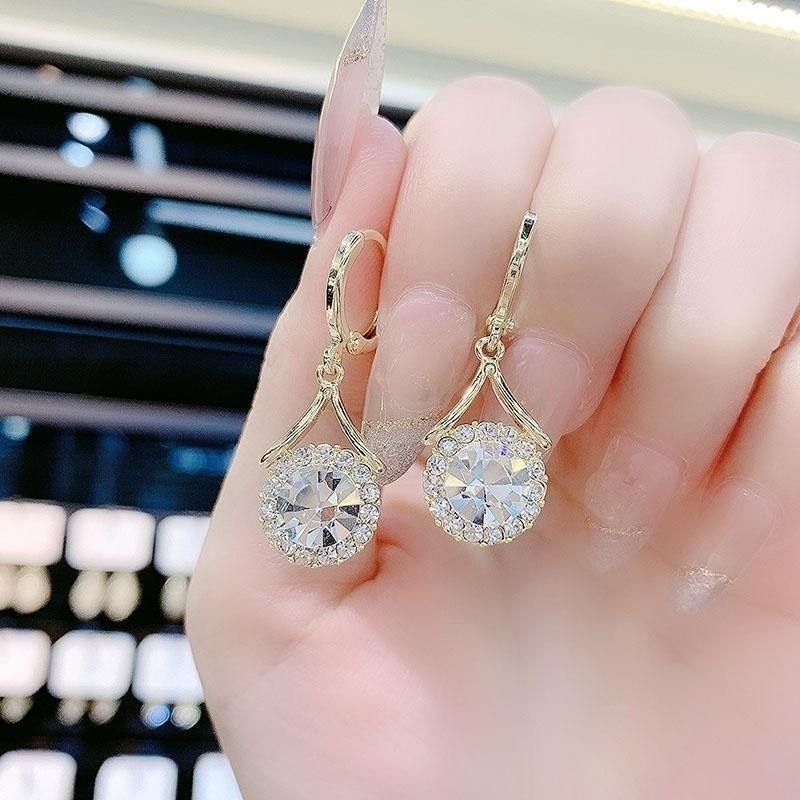 💖台灣現貨🌿閃鑽耳環 精緻溫柔名媛閃鋯易扣耳環 高級感輕奢圓形水鑽耳墜優雅風氣質耳環【G255】-細節圖6