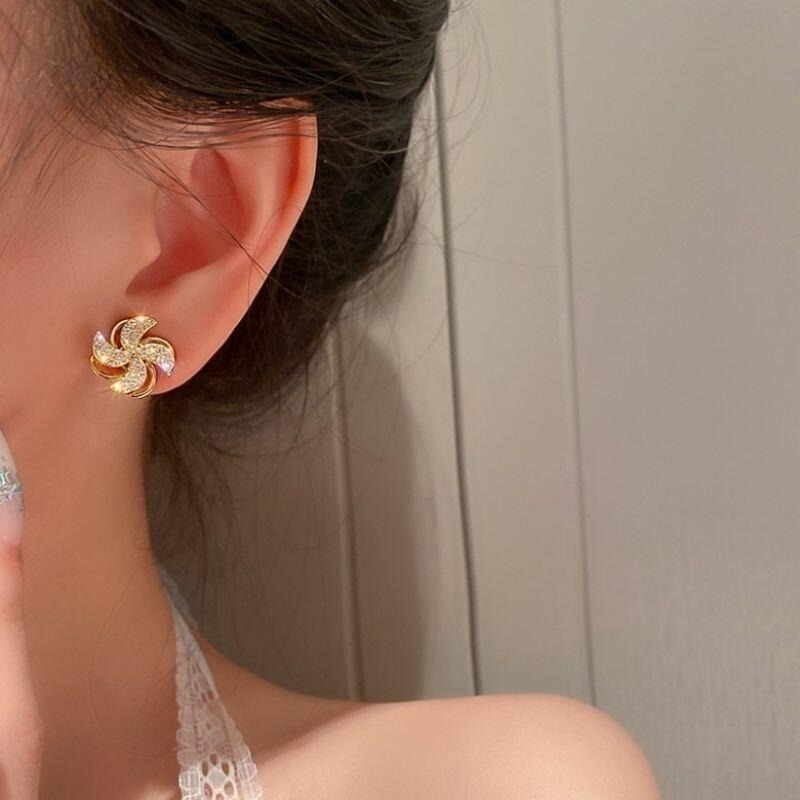 💖台灣現貨🌿網紅可旋轉風車耳環 925銀針抗過敏 旋轉耳環 個性小眾設計感小巧滿鑽耳釘 好運會轉耳環【G73】-細節圖8